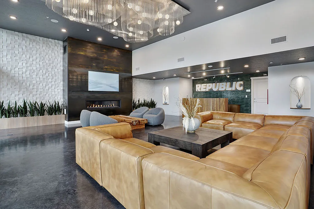 Lotus Republic Apartments — Photo 4