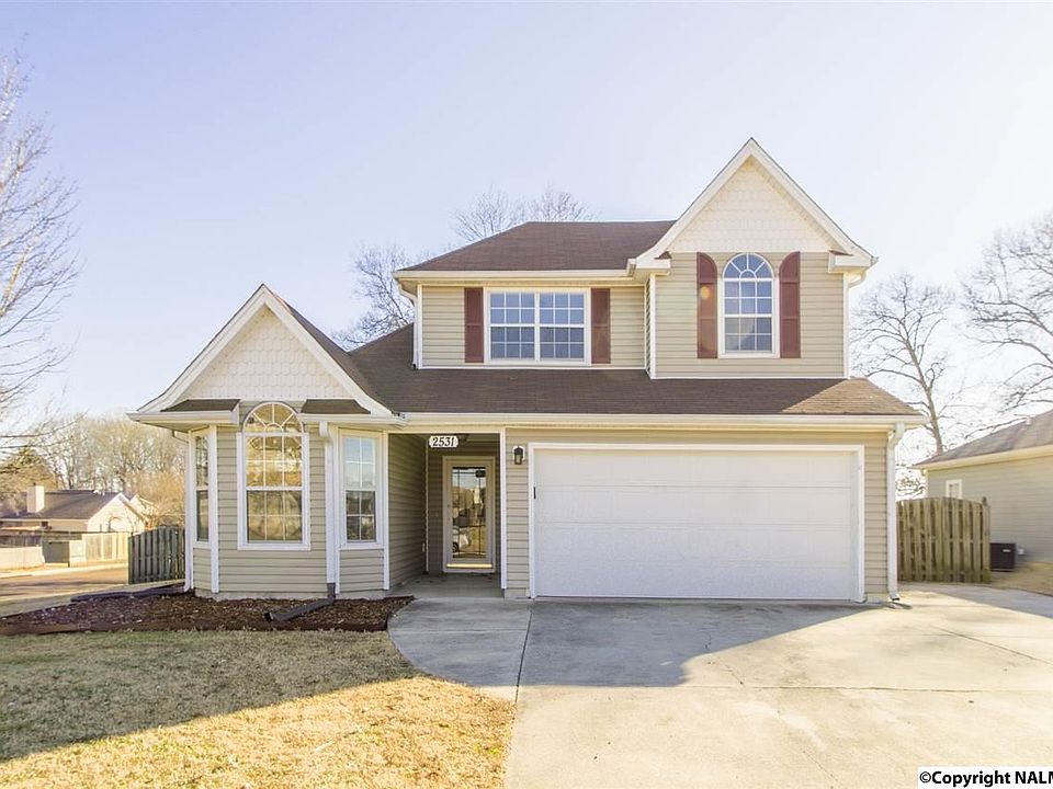 1st image of 2531 Bonnie Oaks Dr SW