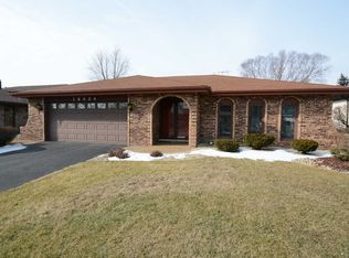 18454 De Jong Ln, Lansing, IL 60438