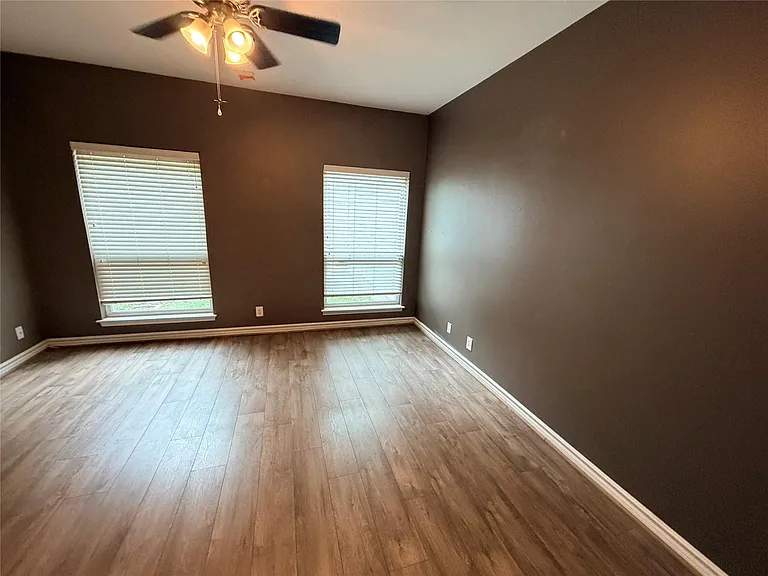 6600 Valleyside Rd #D-20 — Photo 9