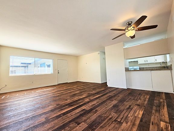 2nd image of 1742 Diamond St #11