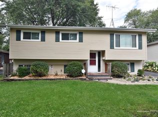 162 E Sunset Ave, Lombard, IL