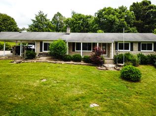 303 Freedom School Rd, Mount Vernon, KY 40456