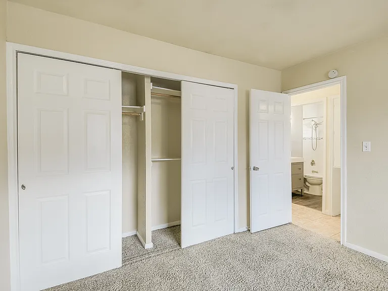 227 Shin Oak Dr — Photo 18