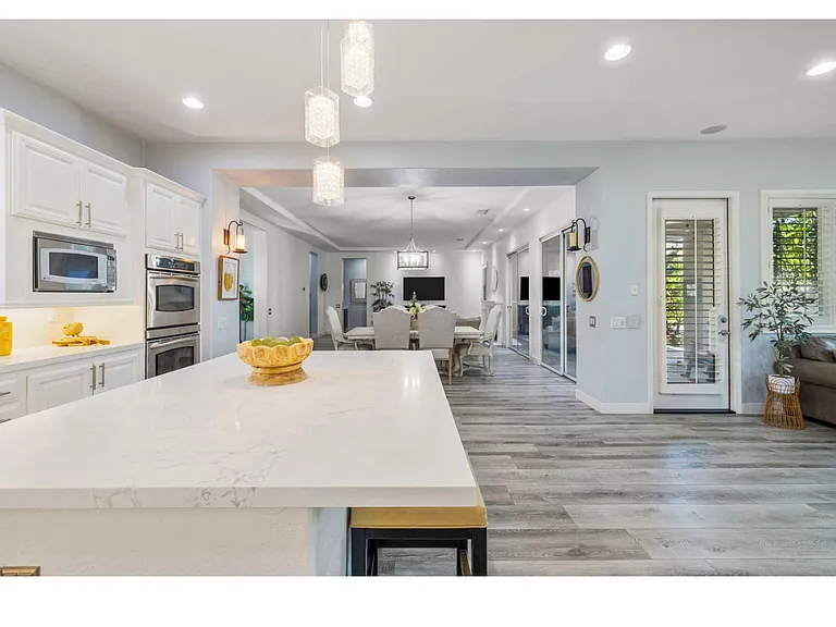 79720 Amalfi Dr — Photo 5