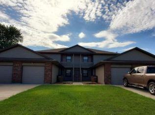 514 Sky Vue Dr APT D, Raymore, MO 64083