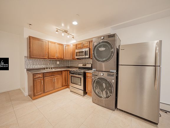 4th image of 301 Sumpter St #1A