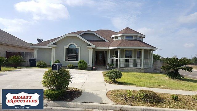 1st image of 2064 Point Loma Dr