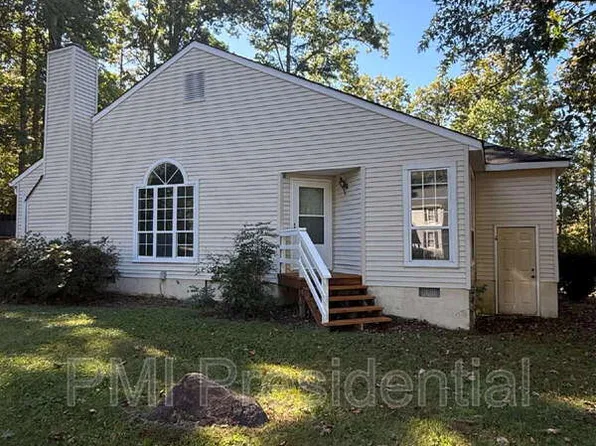 1402 Sycamore Ridge Ct, Midlothian, VA 23114