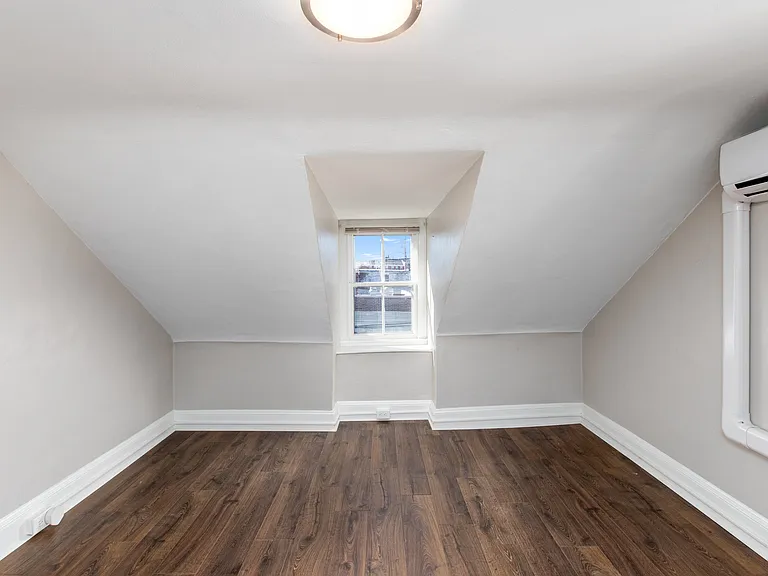 126 Prince George St #5 — Photo 7
