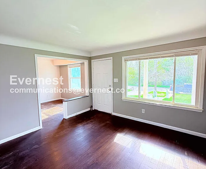 8270 Trinity St — Photo 11