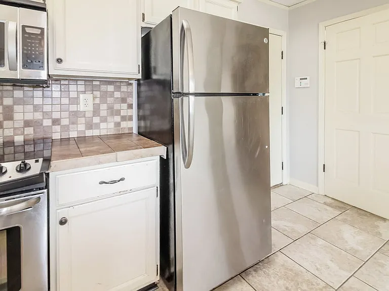 1104 Fox Trace Cv — Photo 8