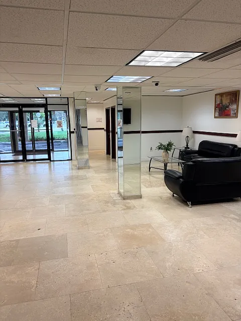 2 bed, 1100 sqft, $2,000 — Photo 2