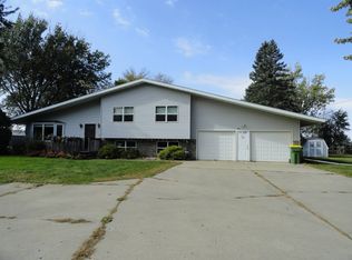 1120 8th Ave SW, Pipestone, MN 56164