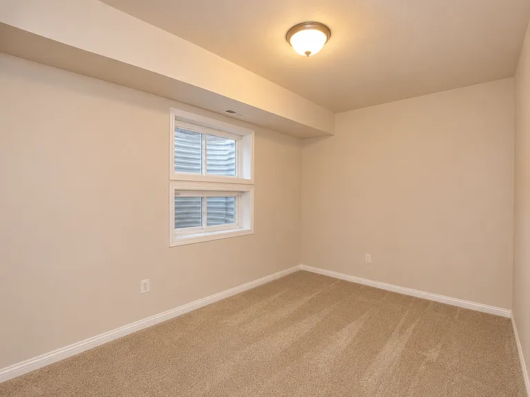 3675 W Plymouth Rock Cv N — Photo 12