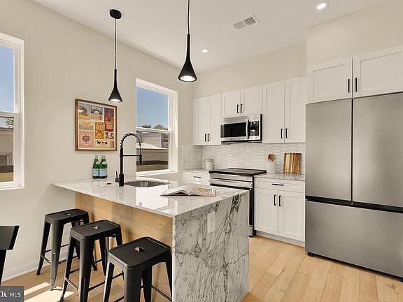 2nd image of 2606 41st St NW #7