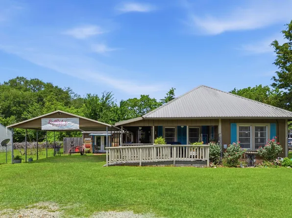 9282 State Highway 75 S, New Waverly, TX 77358