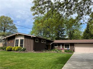 10660 King Coe Ln, Strongsville, OH