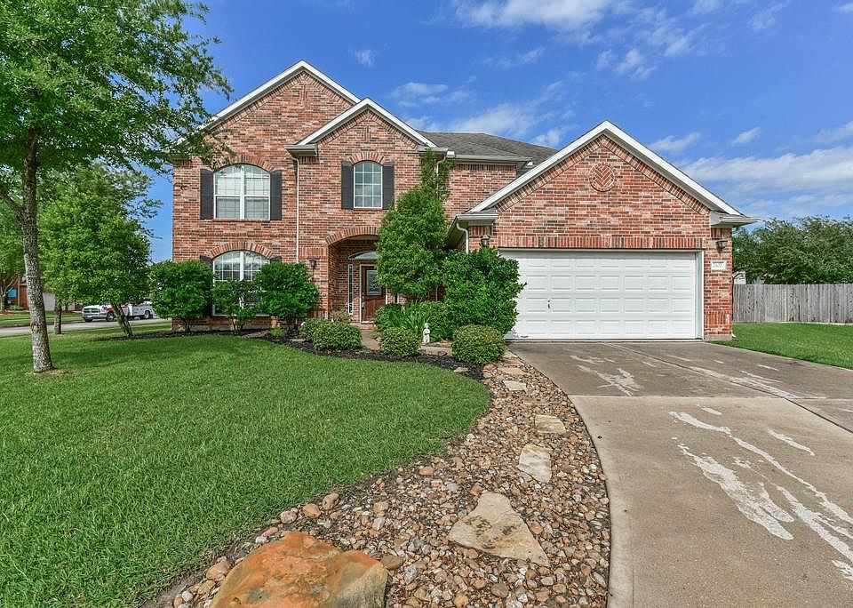 1st image of 2102 Canyon Lake Ct