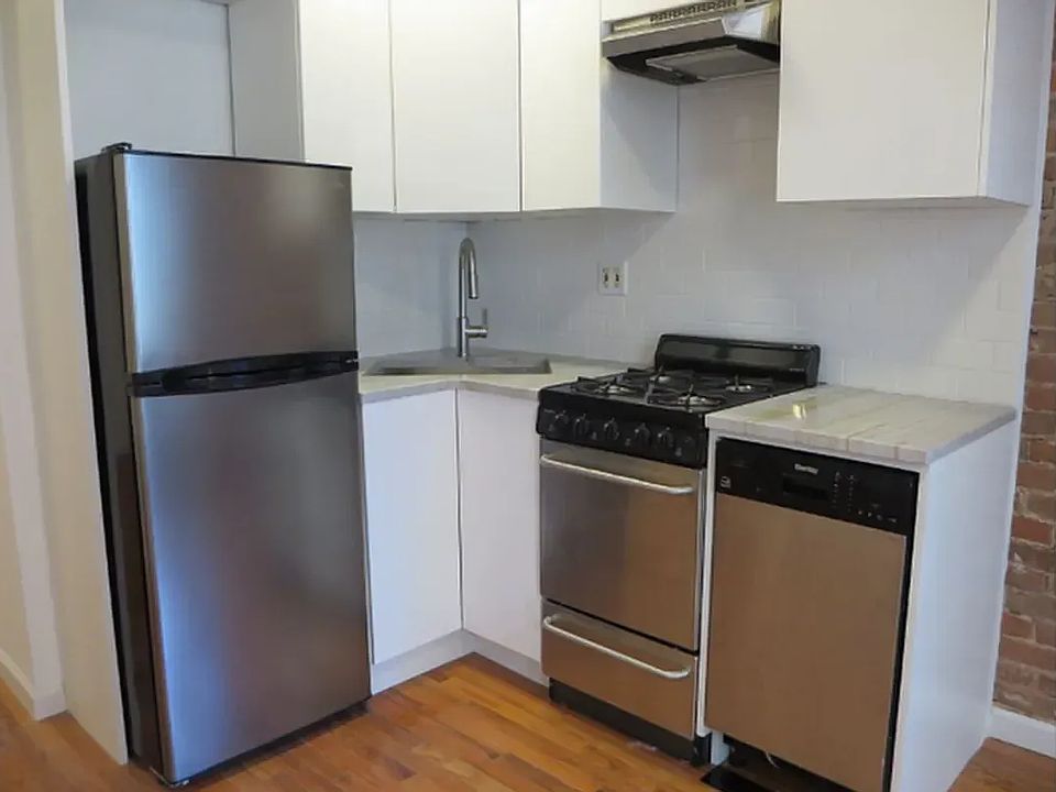 1st image of 63 Carmine St APT 1A