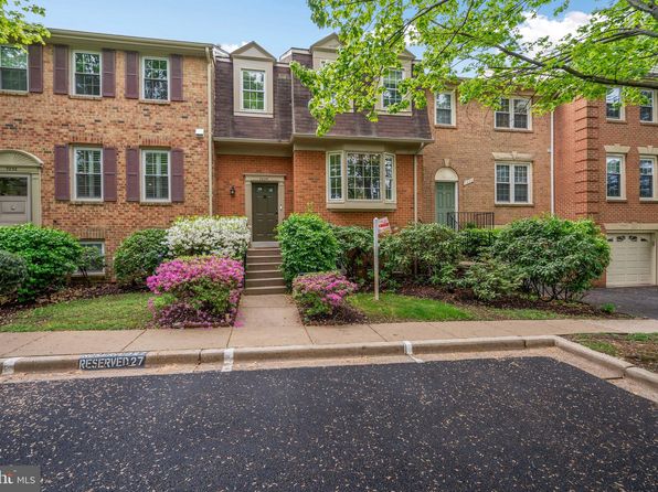 7234 Taveshire Way, Bethesda, MD 20817