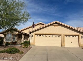 823 S Smokey Mountains Rd, Tucson, AZ 85748