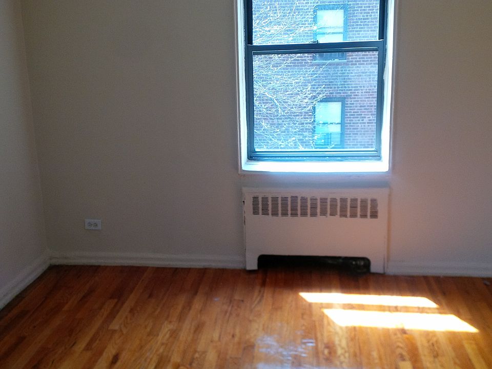 2nd image of 10522 80th St