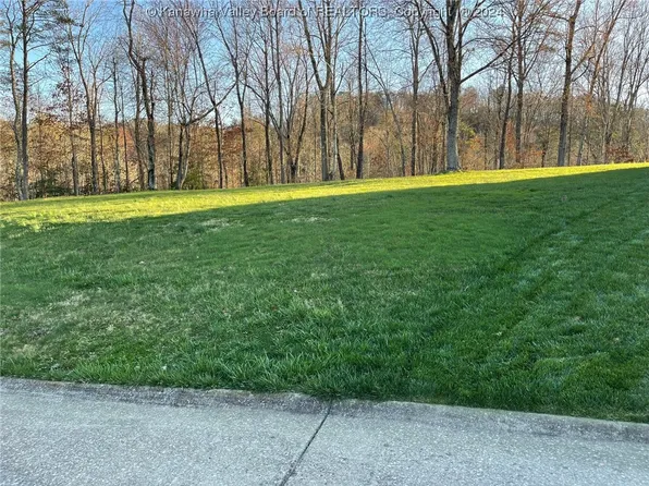 30 Keeling Dr, Hurricane, WV 25526