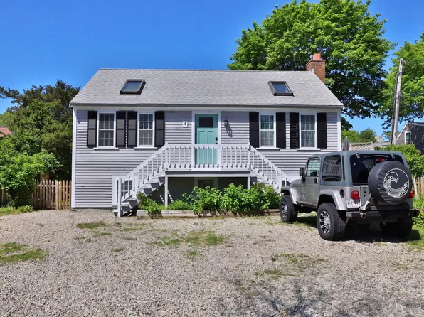 28 Crocker Drive UNIT 4, Hyannis, MA 02601