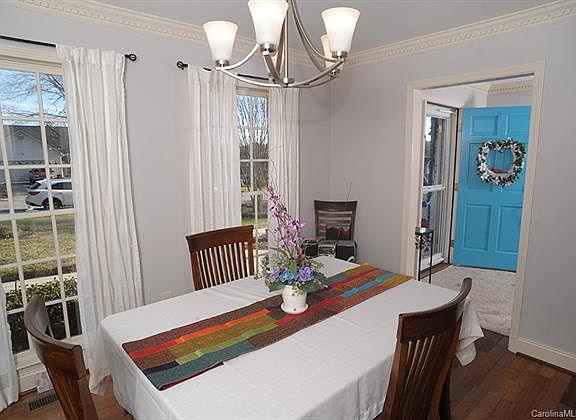 5th image of 1709 Whitney Ln