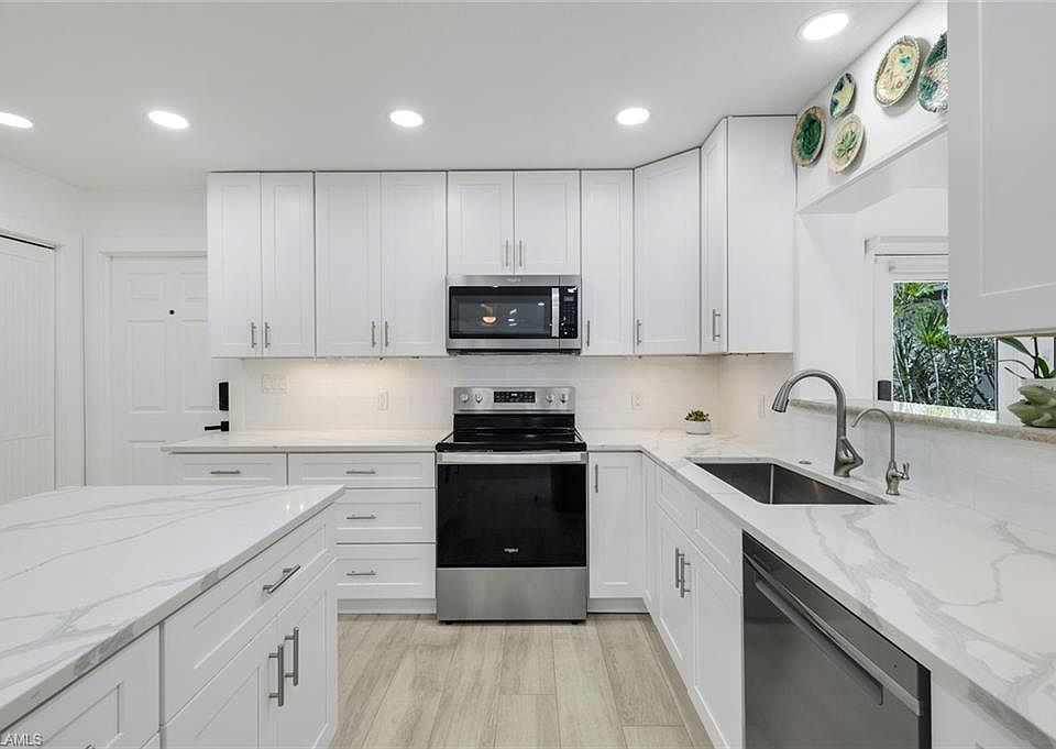 1st image of 12286 McGregor Woods CIR