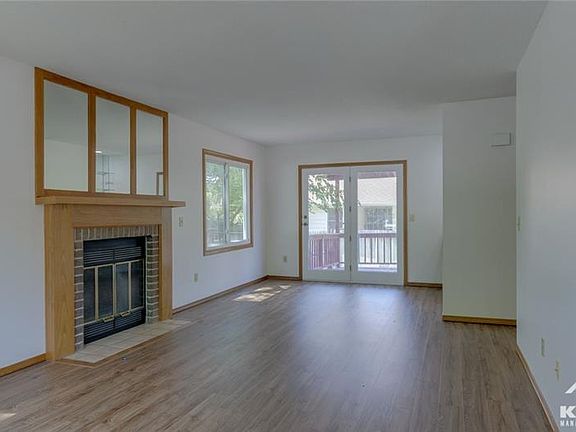 3rd image of 4047 N Cranberry St