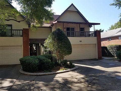 End unit garage view