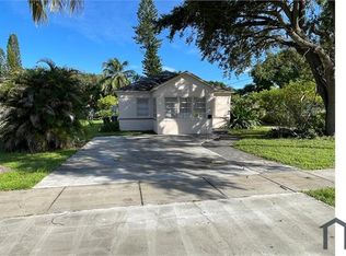 208 SW 3rd Pl, Dania Beach, FL 33004