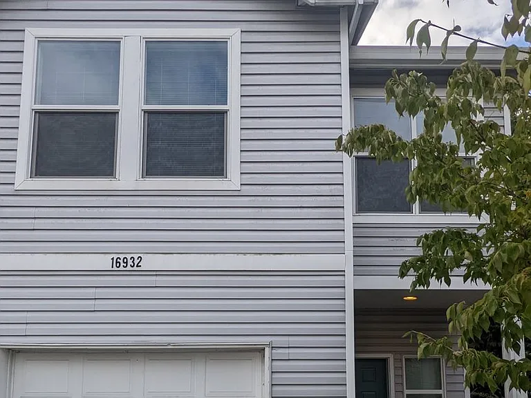 Halsey East Townhomes — Photo 121