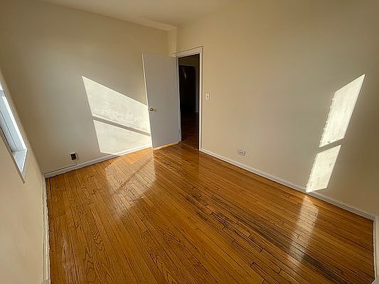 3rd image of 500 W 235th St APT 4J
