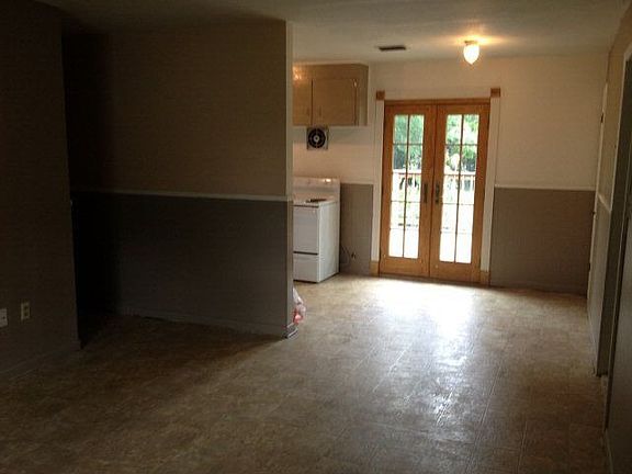 5th image of 409 Dale Cir