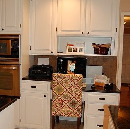 Built in desk in kitchen