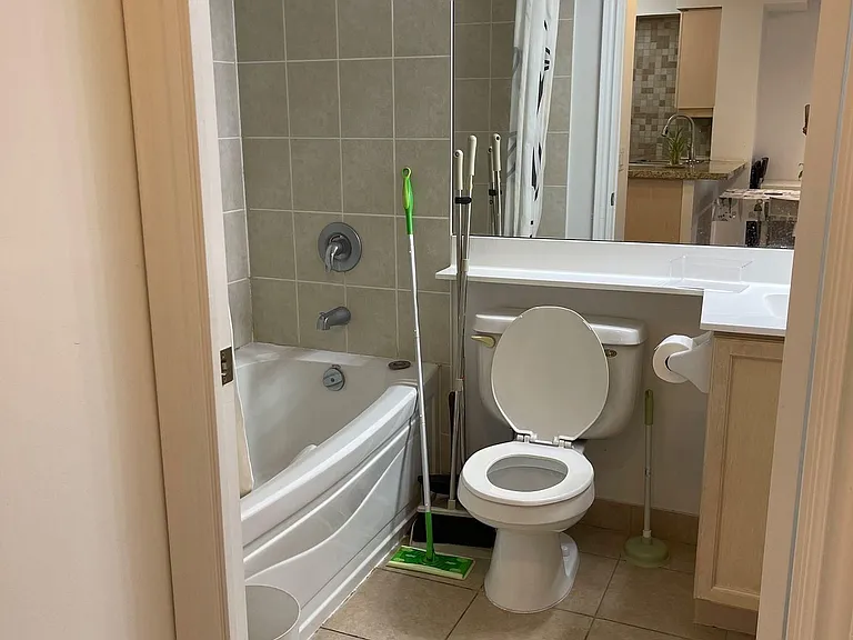 25 Greenview Ave #1328 — Photo 6