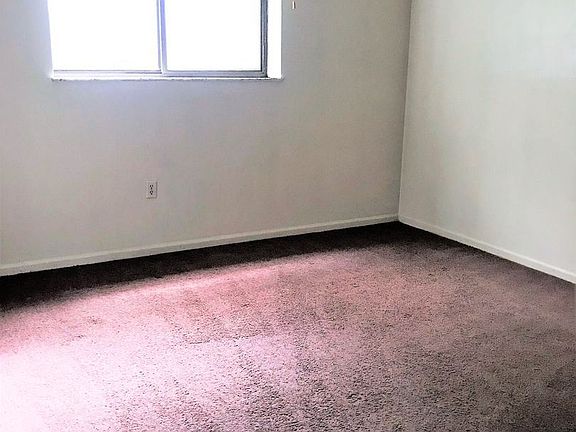 5th image of 450 S Aiken Ave APT 104