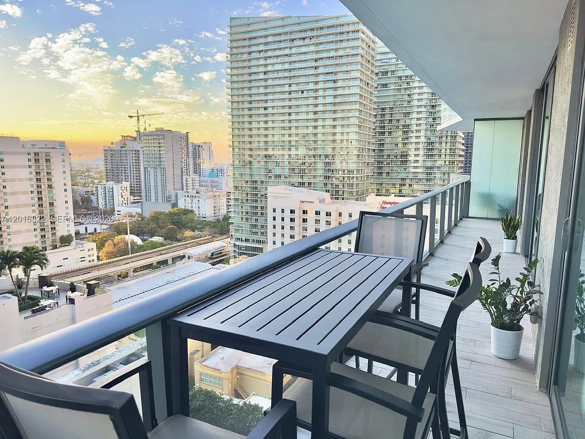 Building Photo - 1300 S Miami Ave #1709