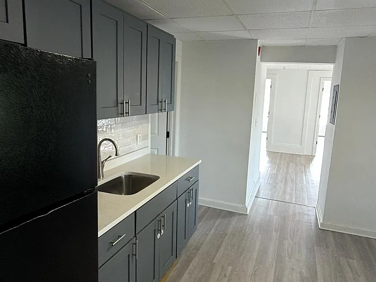 66 Broadway #3L — Photo 1