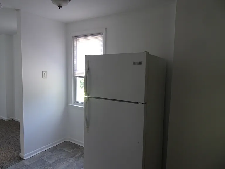 205 E Montgomery Ave #B — Photo 3