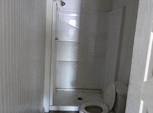 406 N Sloan St, Clinton, SC 29325