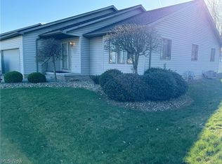 2345 Whispering Mdws NE #B, Warren, OH