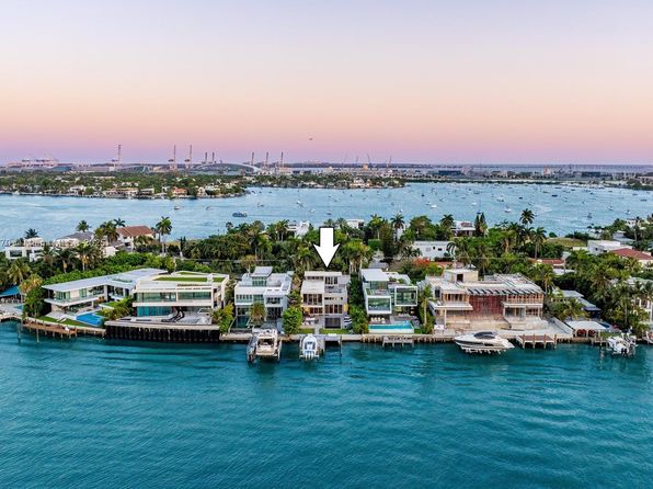 1379 N Venetian Way, Miami Beach, FL 33139