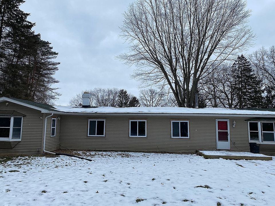 4 Bedroom/2 1/2 bath ranch