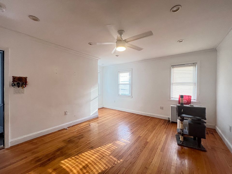 1st image of 555 Davis Ave #Fl2
