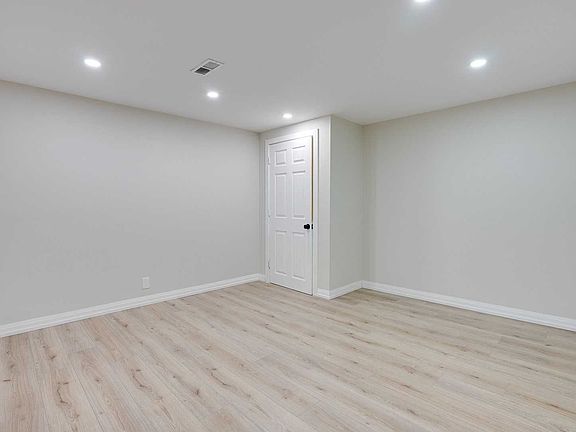 2nd image of 108 Hurd St