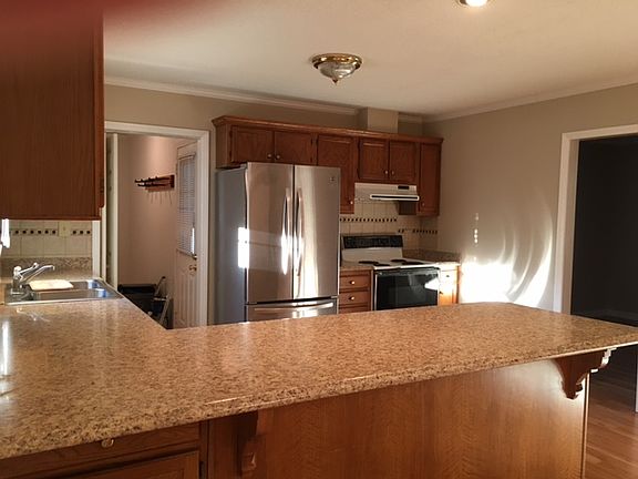 3rd image of 7611 Brisbane Dr